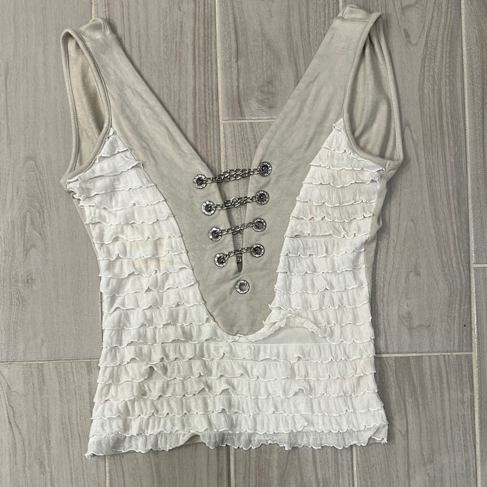 Elegant White Ruffled Women's Top